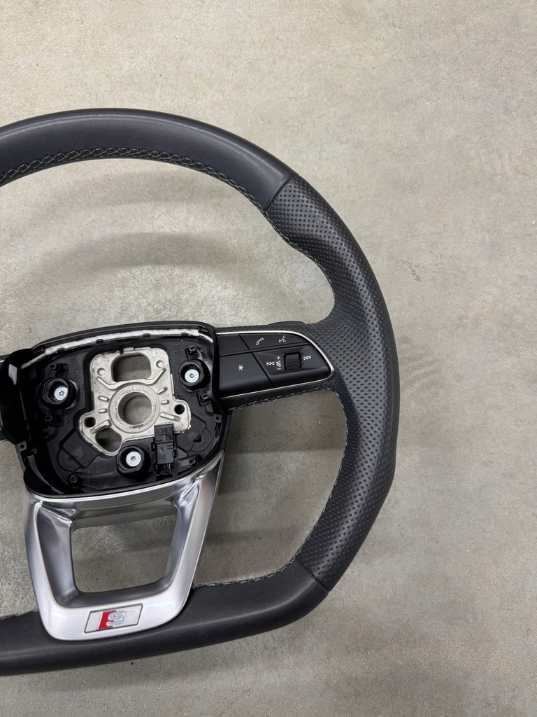 фото №15, Воздуховод audi q7 q8 4m lift s-line перфорированная лепестки переключения idealna sq7 sq8 4m