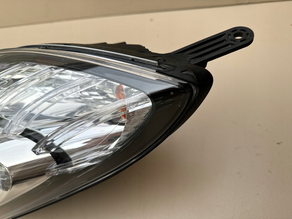 фото №7, Hyundai ix20 10-15r лампа левая передняя левый перед 92101-1kxxx