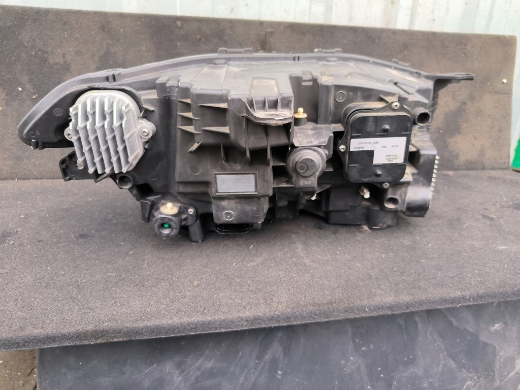 Vovlo xc90 2 full led фара перед передняя правый  31468664 Недорого