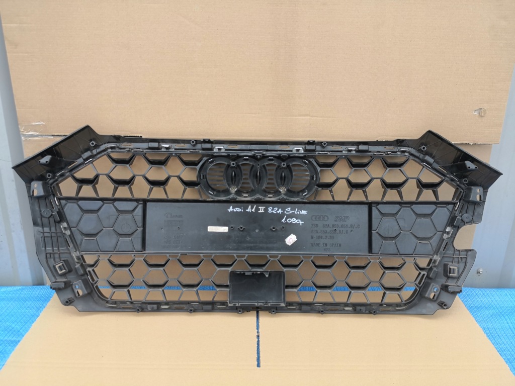 Купити Audi a1 2 82a s line решітка радіатора решітка  радіатора
