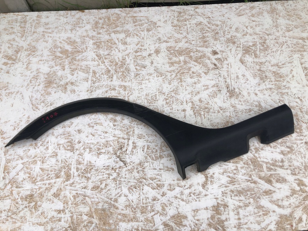 фото №1, Молдинг крыла правый задняя dacia stepway sandero