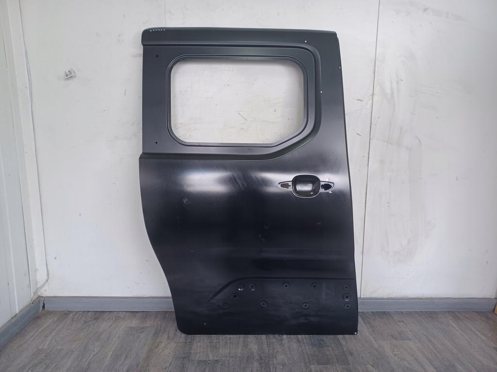 фото №1, Дверь partner berlingo iv combo e proace city 18-26 задняя правый сервисные org