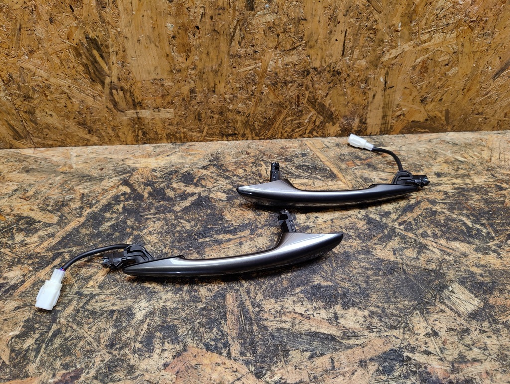 фото №1, Ручка наружная левая правая mazda 3 cx30 keyless