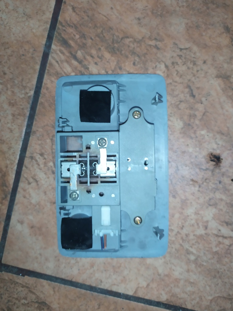 фото №3, Лампа освітлення кабіни mazda 6 2.0citd 02 kombi