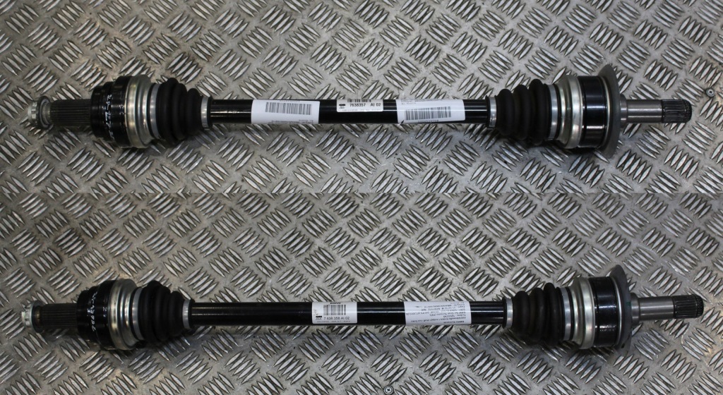 фото №1, Bmw f07 lci lift привідний вал задня задня ліва права 7638357 7638358