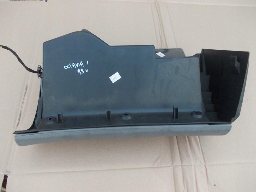 фото №3, Бардачок skoda octavia 1