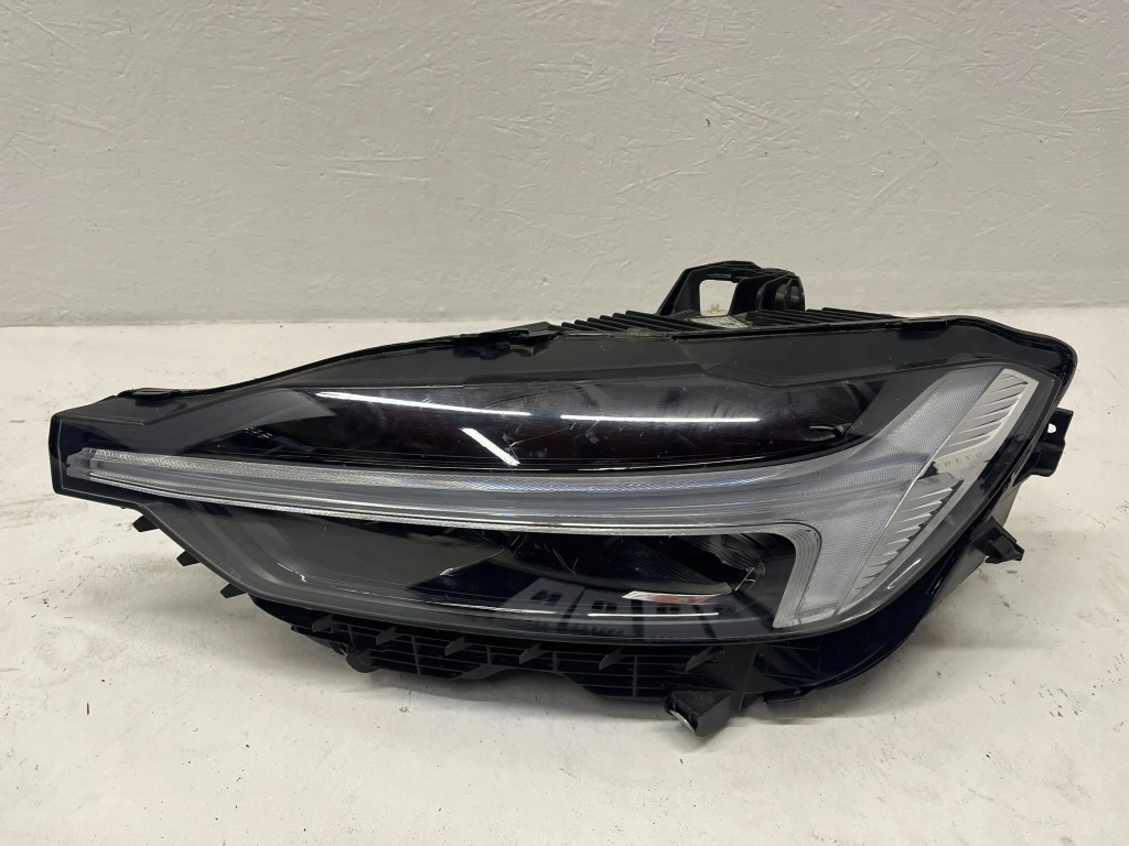 фото №3, Volvo xc60 ii lift лампа ліва full led 21 -