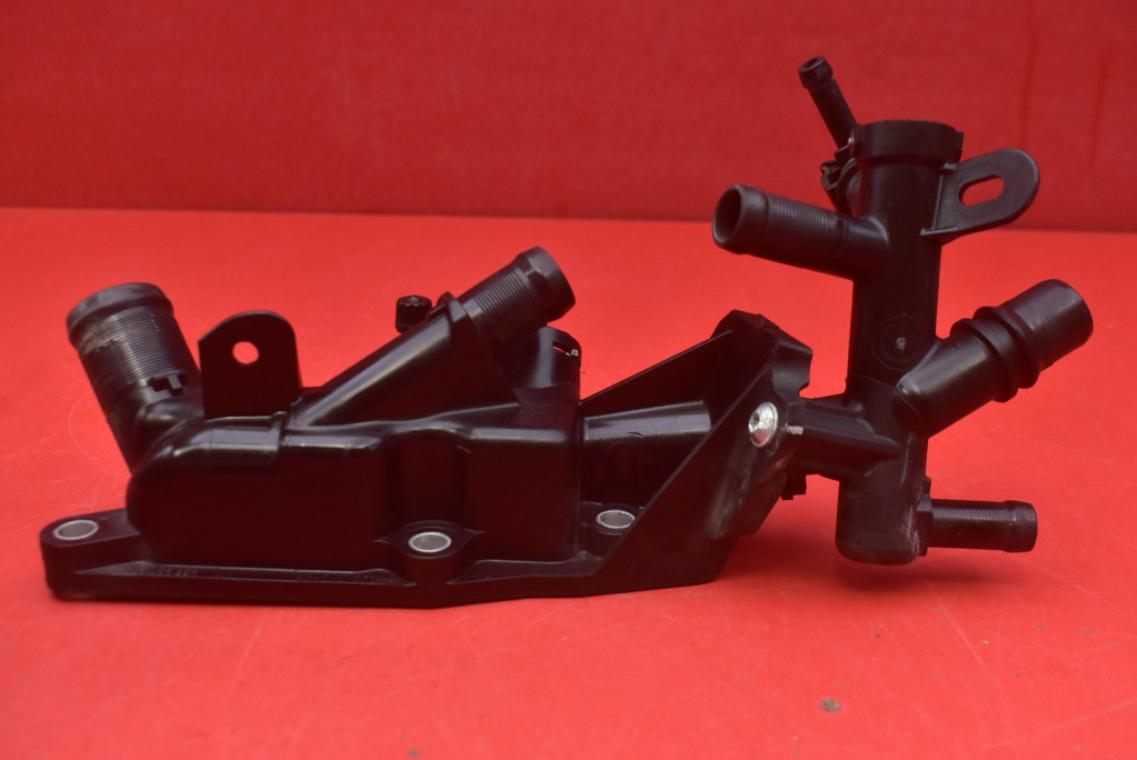 Корпус термостата 110608635r nissan micra 5 v k14 0.9 ig-t 90 km 17-21 в Украине