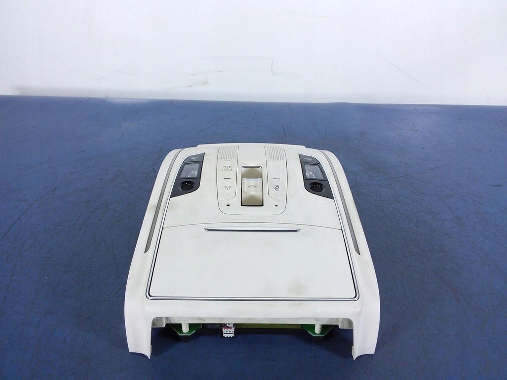 фото №1, Audi a8 d4 long лампа стельовий салонна