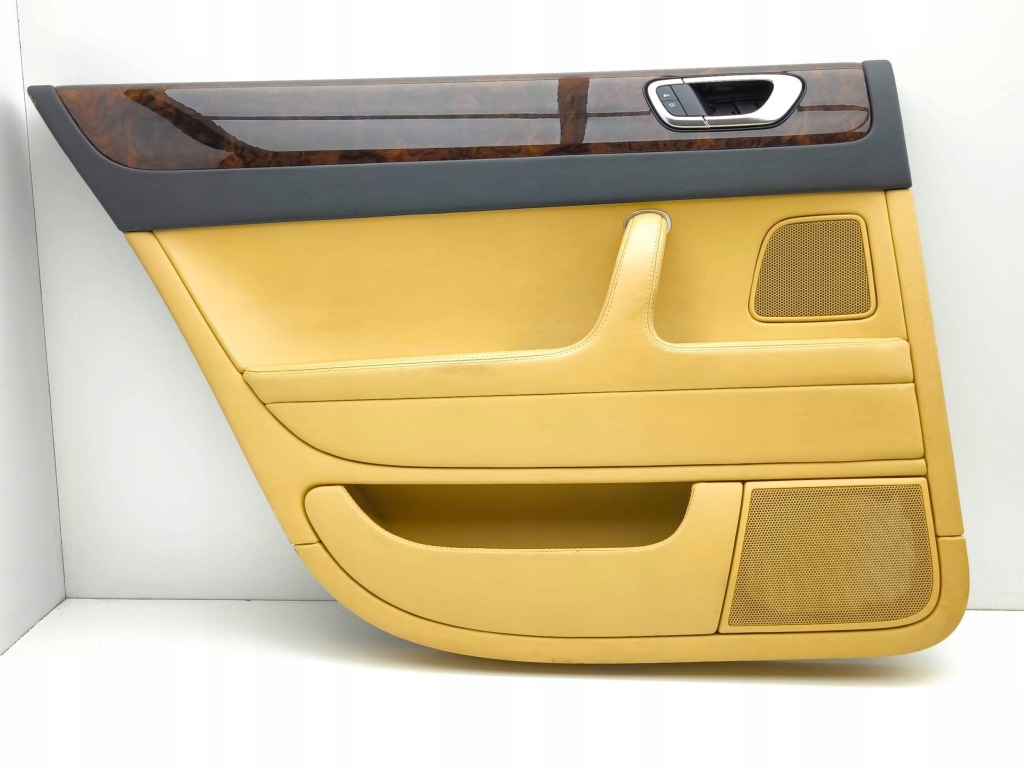 фото №1, Bentley flying spur 2006 обшивка дверь задних