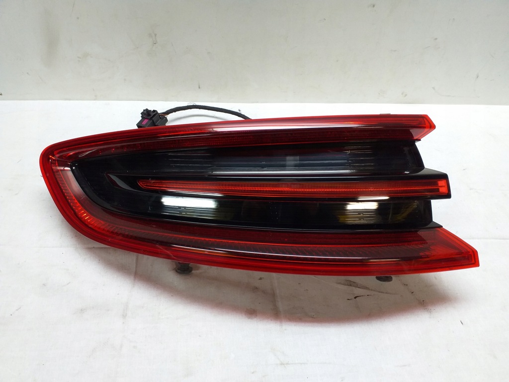 фото №1, Porsche macan 95b лампа левая задняя