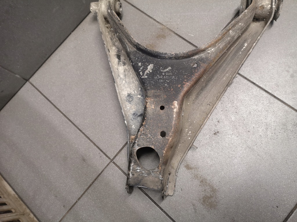 фото №8, Важіль лівий задня audi a6 c5 quattro 4b0505311