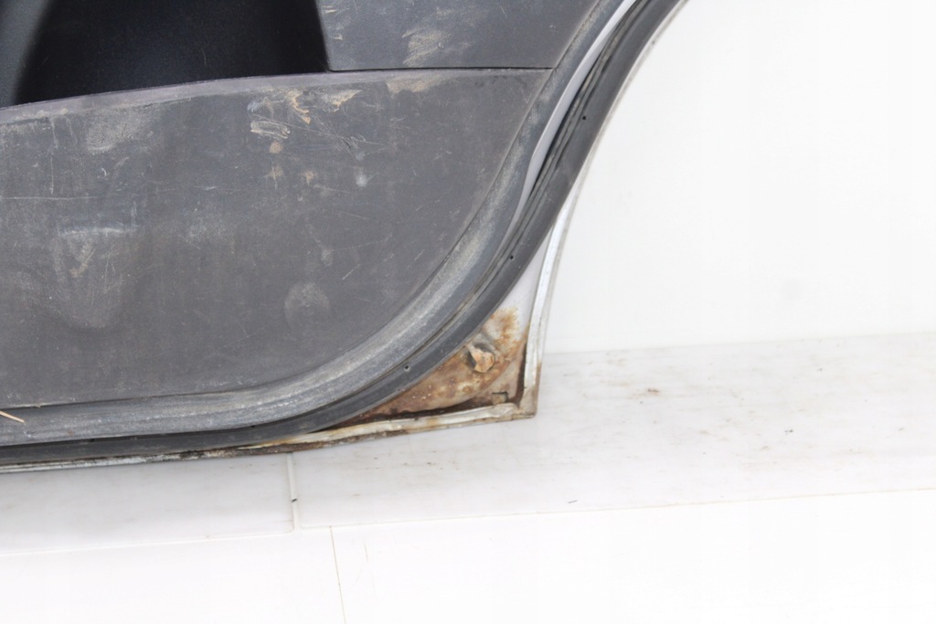 фото №8, Двері правий задня mitsubishi outlander ii 06-10r a31