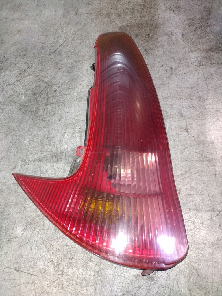 фото №1, Лампа левая задняя peugeot 206 sw kombi