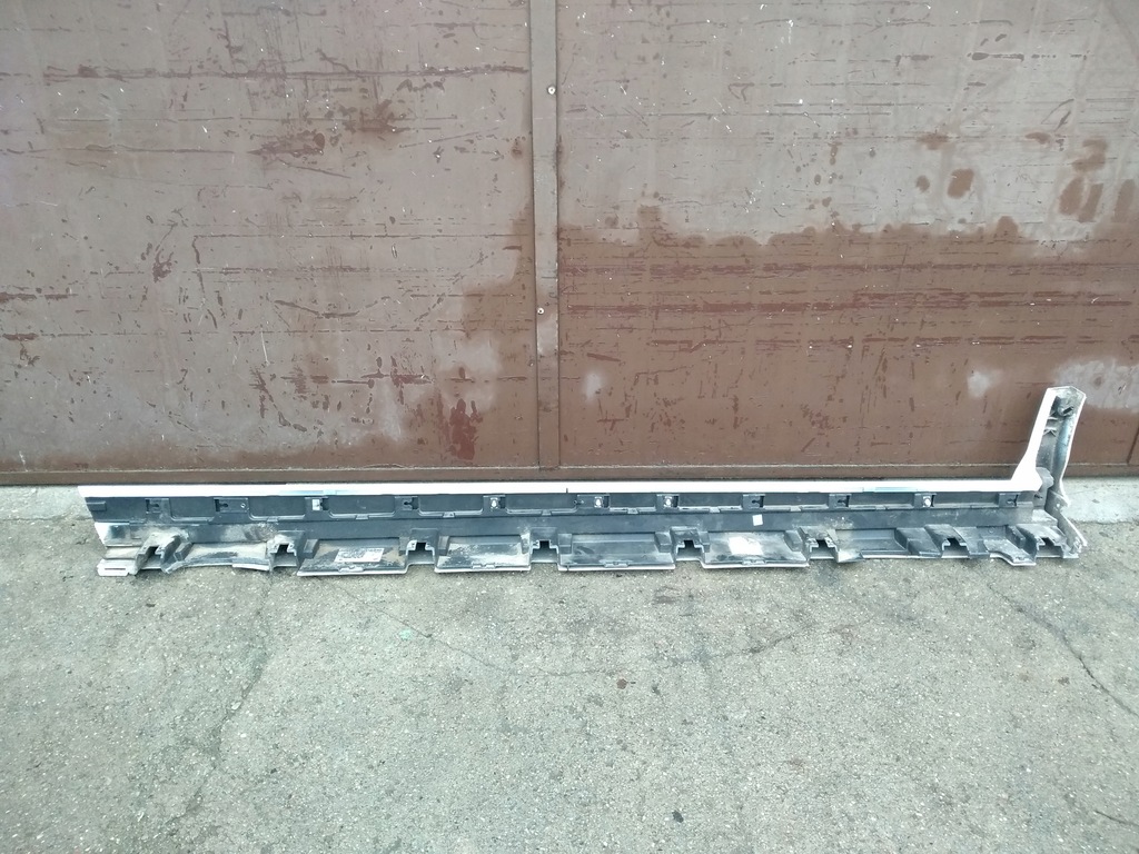 фото №10, Порог молдинг порог правая kuga mk2 cv4j-s10154-abw