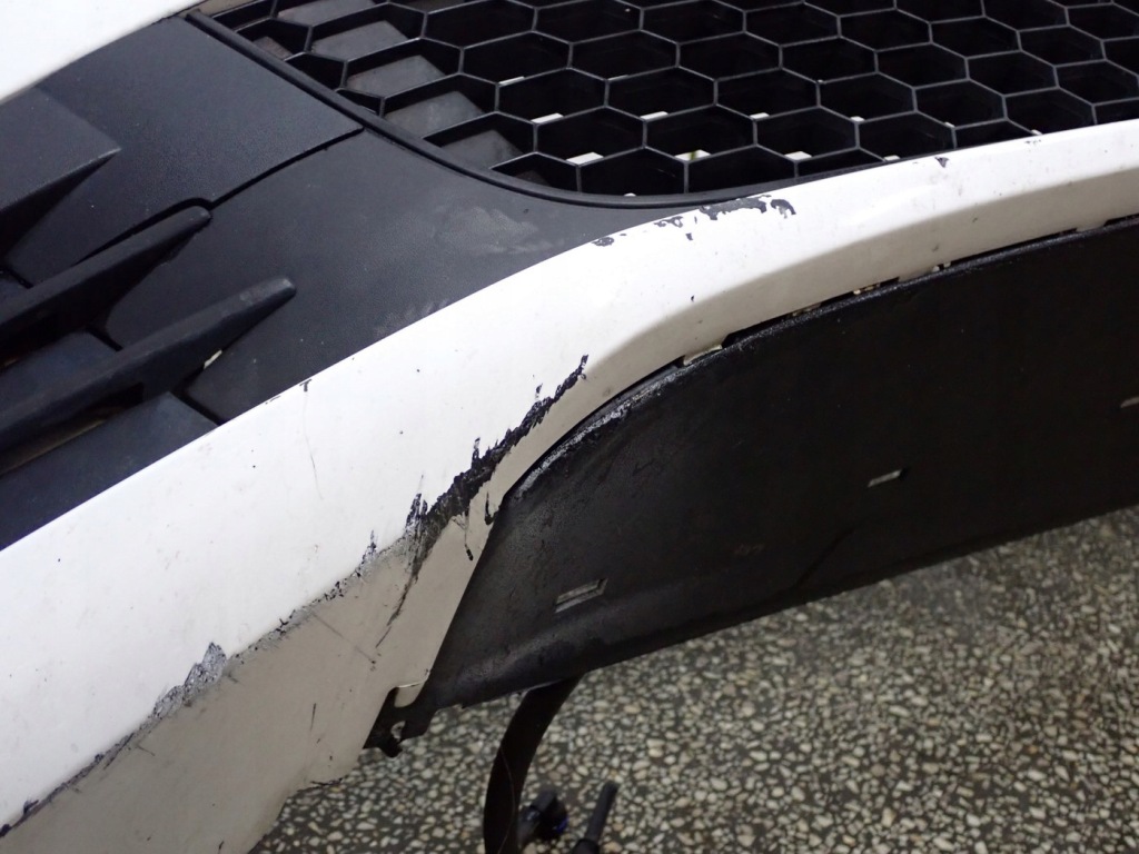 Комплектный  перед капот фары крыло  бампер euro kod : lb9a vw scirocco 08r Киев