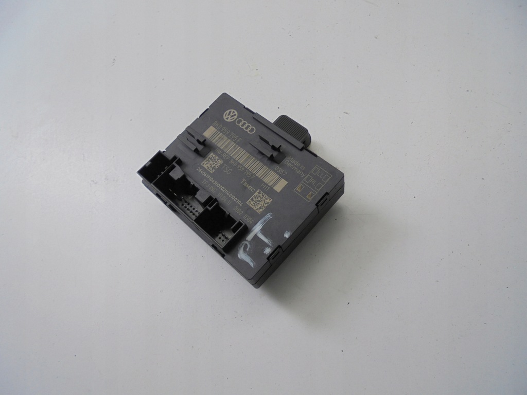 фото №1, Audi q5 sq5 2011 задняя сторона левая блок управления / модуль дверь