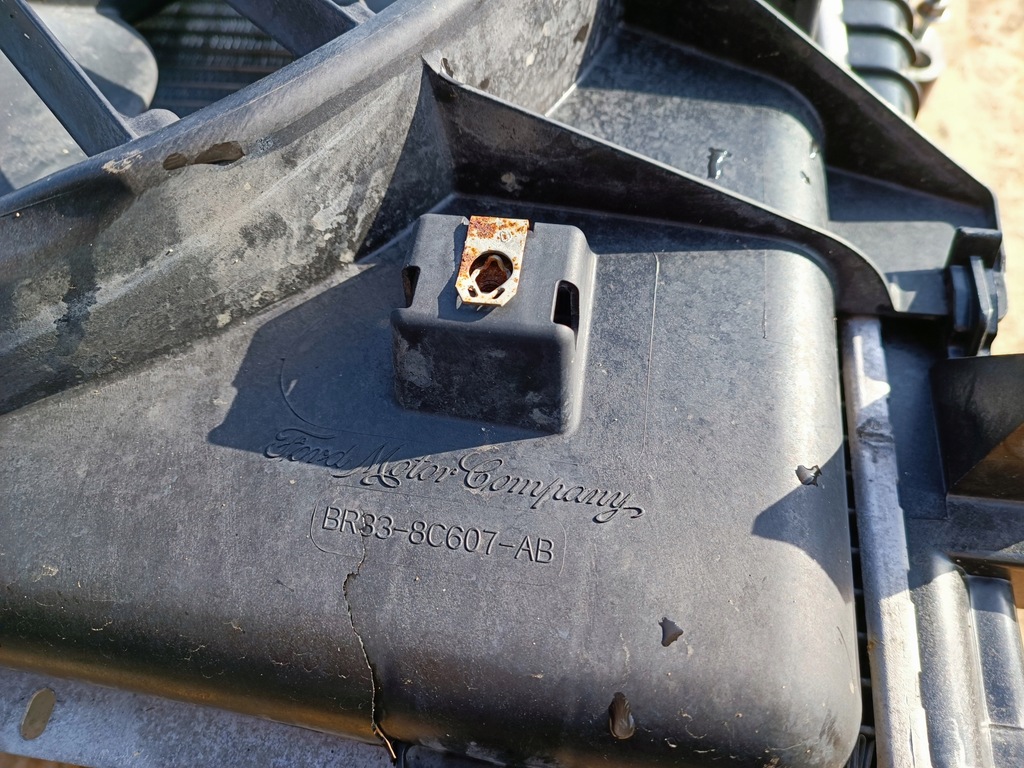 фото №8, Радиатор радиатор вентилятор комплект ford mustang 2011-2014