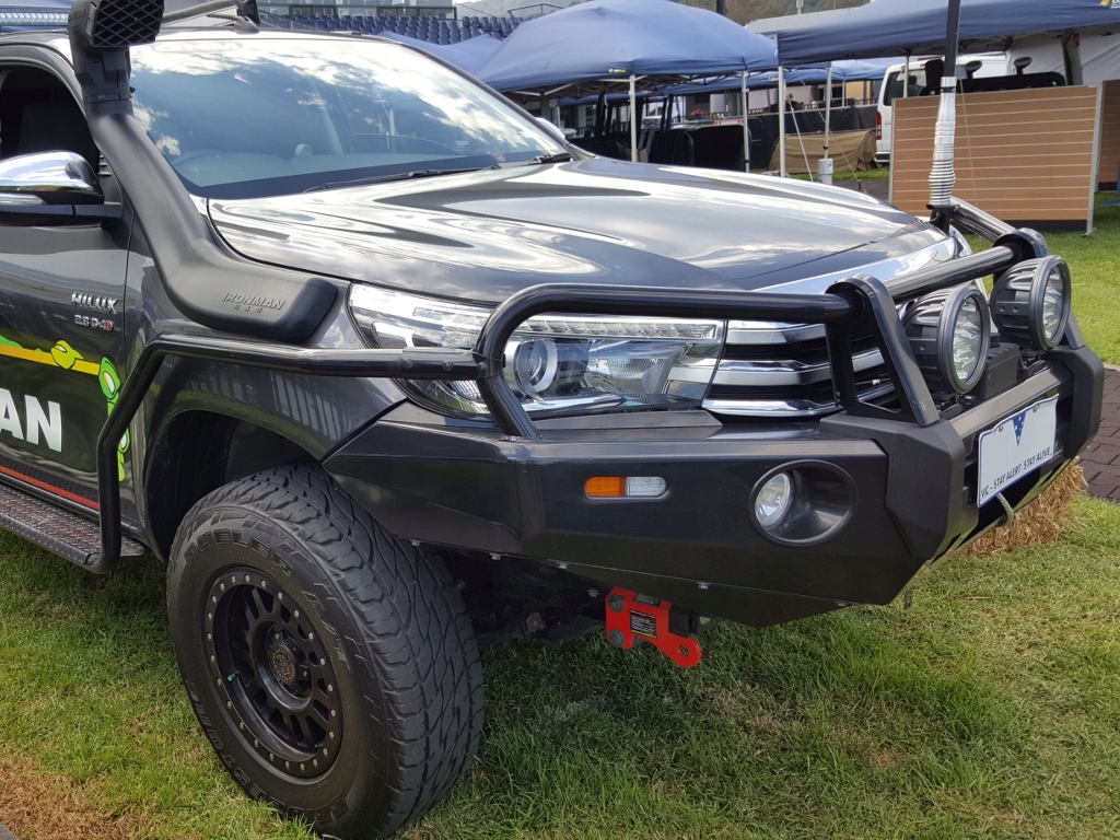 фото №7, Бампер перед з bulbarem toyota hilux revo ironman