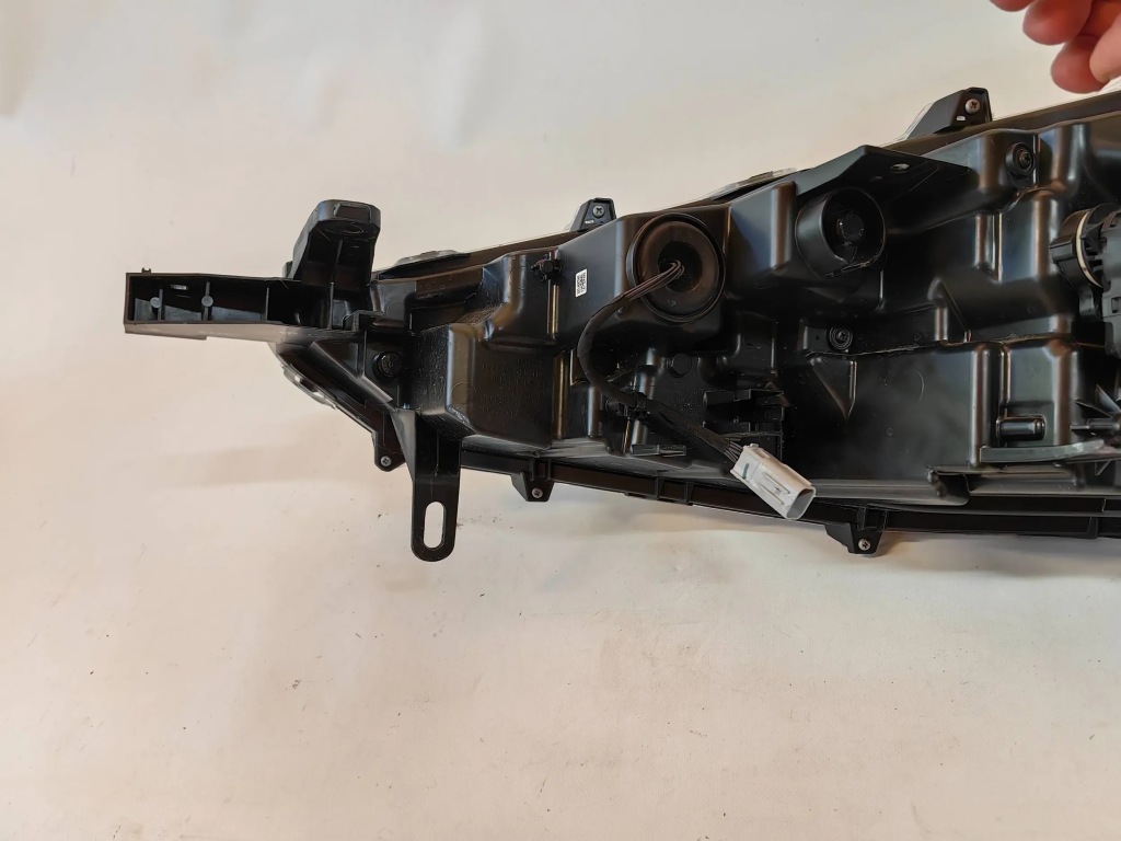 Toyota corolla cross - фара full led правый  cała Оригинал