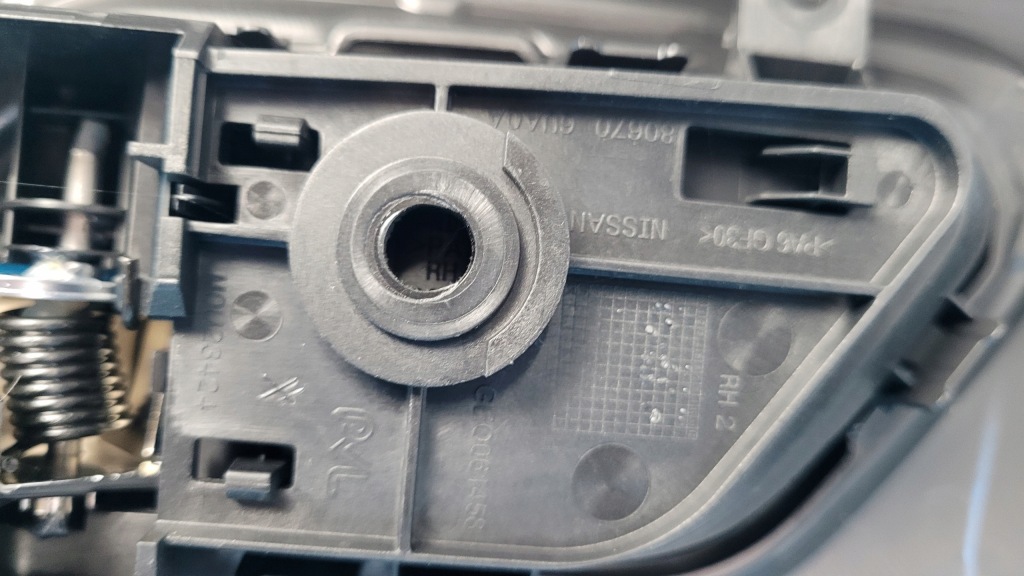 Nissan qashqai iii 1.3 dig-t обшивка оббивка двері задній правий 829a6ua1a Зі Шроту