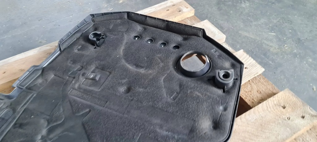 фото №8, A4 b9 8w захист кришка двигуна 2.0 tdi 04l103925p a5 8w