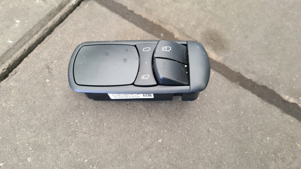 фото №1, Mercedes atego панель управление стекло