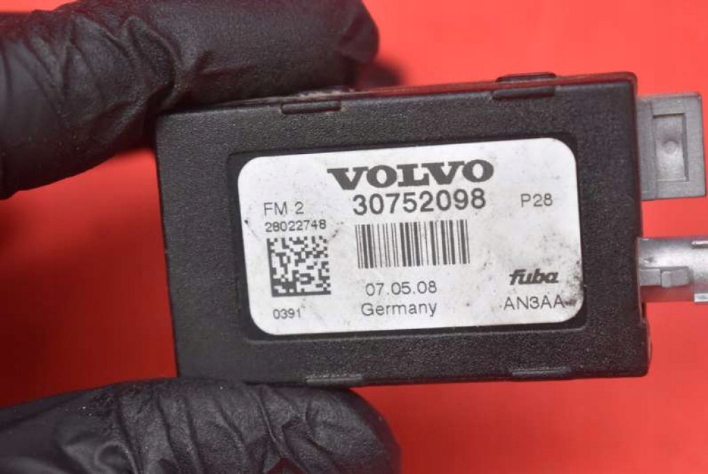 фото №8, Усилитель антенны 30752098 volvo xc90 1 i 06-14