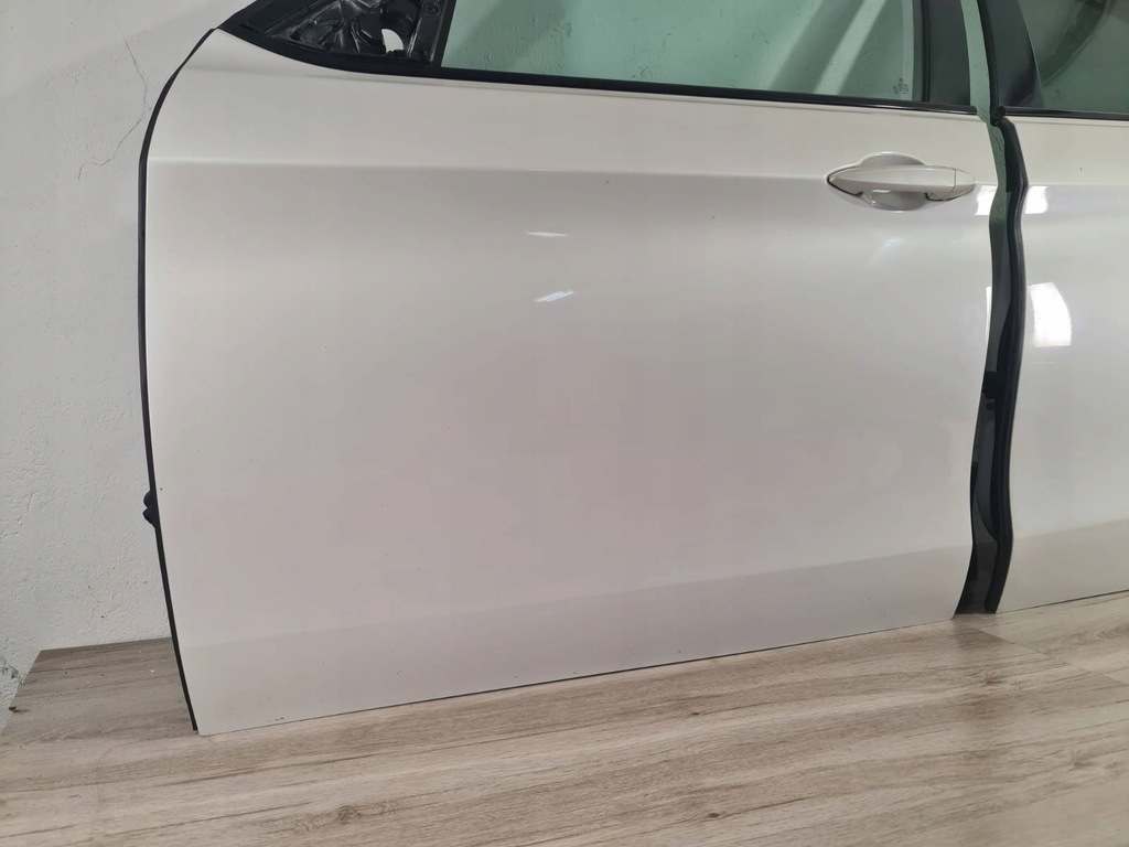 фото №1, Дверь bmw x6 f16 левая передние левый перед цвет a96