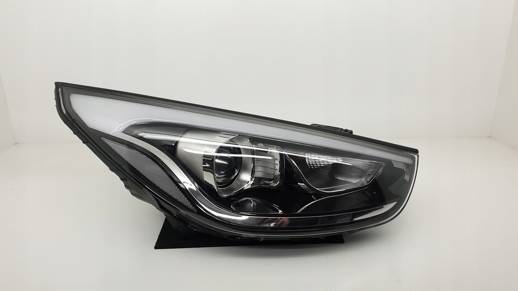 фото №1, Hyundai ix35 lift обычная линза bez leda лампа правая