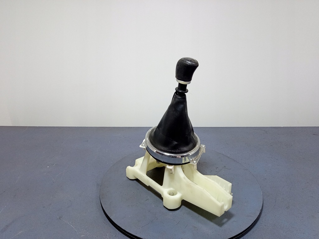 фото №1, C4 aircross домкрат переключения передач механическая коробка передач 6 передач