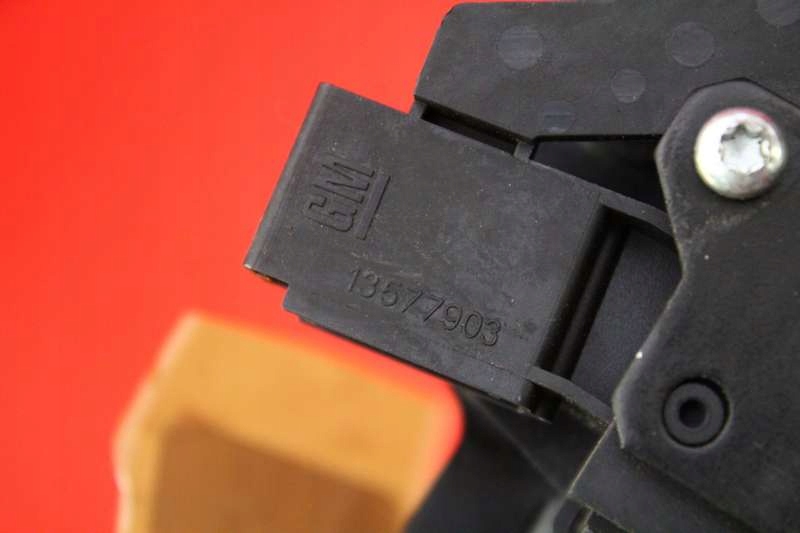 фото №8, Замок крышки задняя багажника 13577903 chevrolet aveo t300 5d hb 11-20