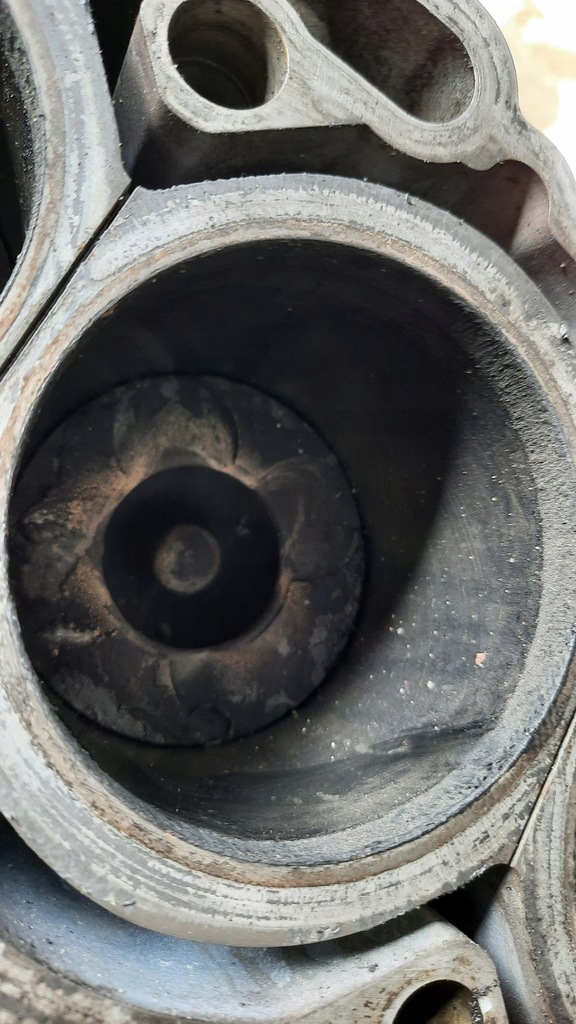 фото №13, Блок двигателя wał d5244t volvo s60 v70 ii 2.4 d5 163km