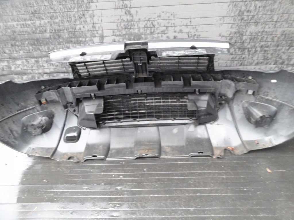 фото №8, Dacia duster 2012 бампер передний kompletny org