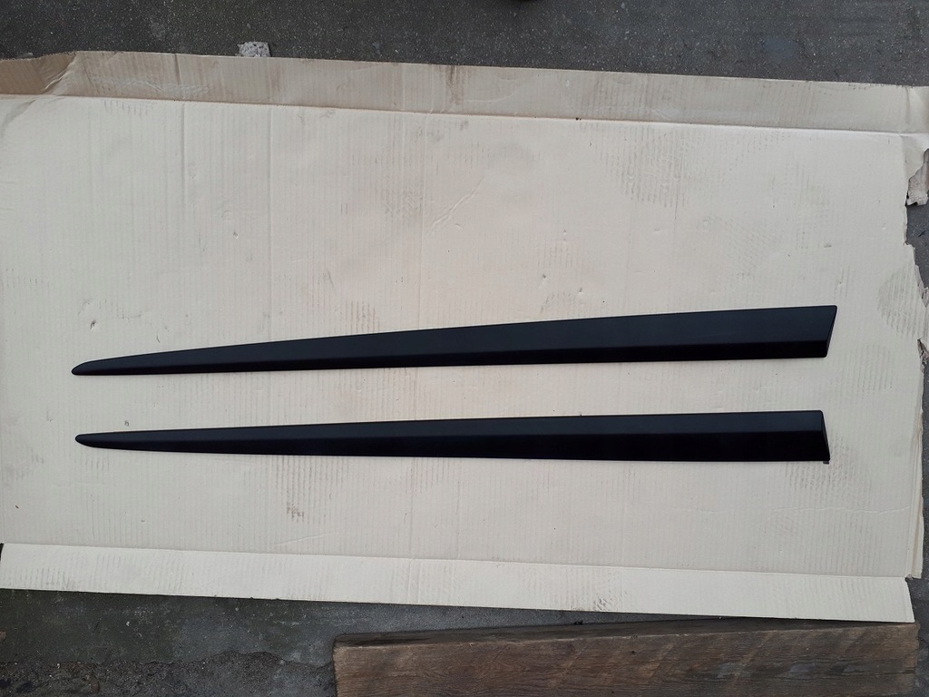 фото №1, Toyota aygo ii 14-20 молдинг дверь nowe l+r перед