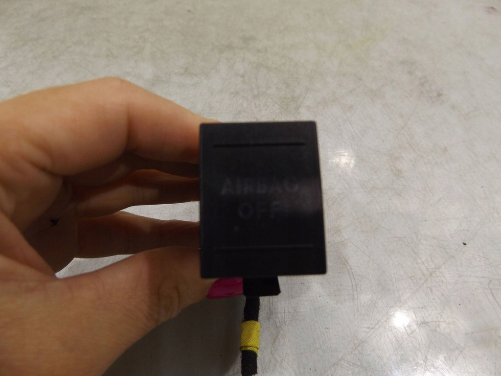 фото №1, Polo iv 9n lift переключатель подушка безопасности 6q0919235b