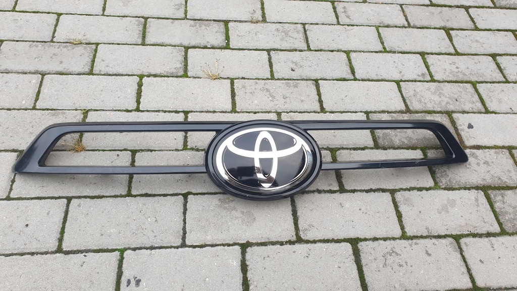 фото №1, Решётка радиатора решётка радиатора toyota hilux