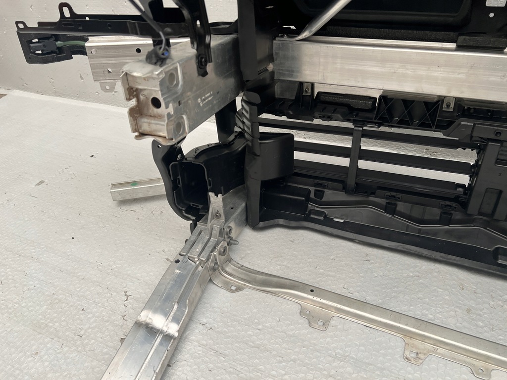 фото №9, Pas передній балка підсилювач жалюзі bmw x1 u11 оригінал