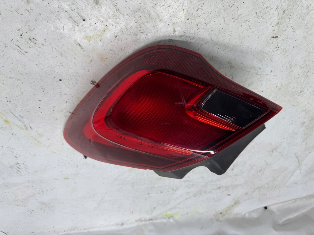 Купить Лампа правый задний  3- дверь opel corsa e 13428456