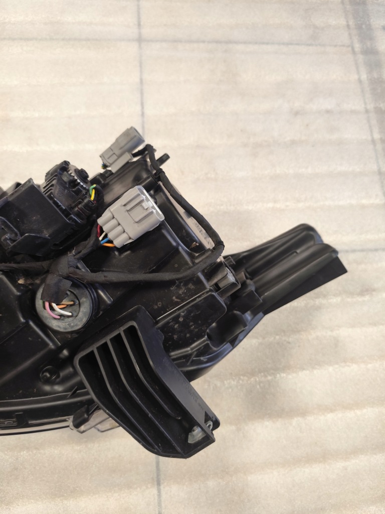 фото №14, Фара правый mitsubishi outlander iii 2017-2022 full led kpl nr 8301d332