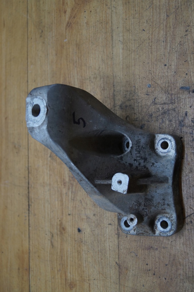 фото №1, Кронштейн кріплення кронштейн maserati ghibli 3.0d