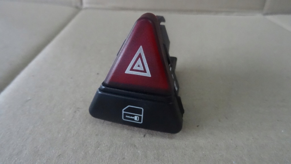 Купити Mercedes w168 перемикач аварійний 1688206710