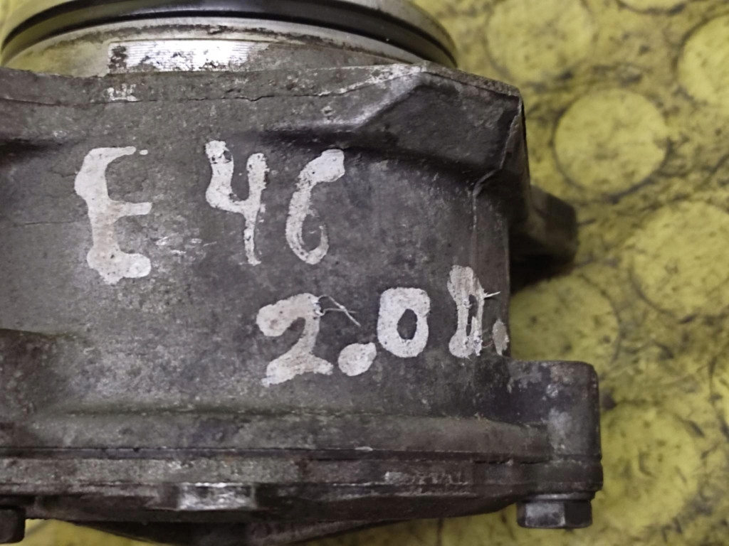 Bmw e46 2.0 d насос вакуум 2249939 с Разборки