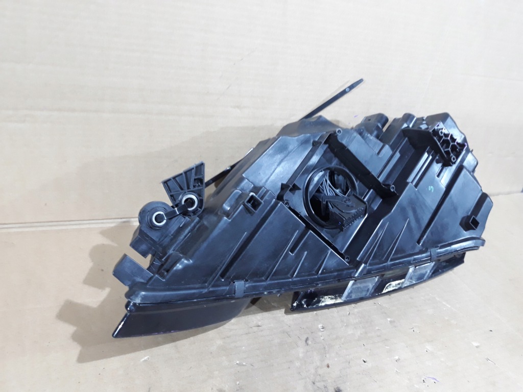 Skoda octavia 3 led 5e рестайлинг  фара правый  передняя с Разборки