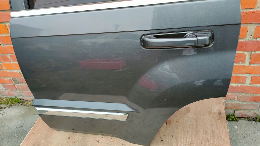 фото №10, Jeep grand cherokee wk 5-10 дверь левый задняя