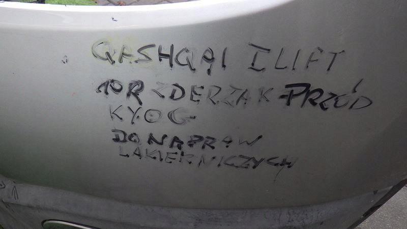 Бампер передній перед протитуманні фари kyog nissan qashqai 1 j10 рестайлінг  62256br02a Зі Шроту
