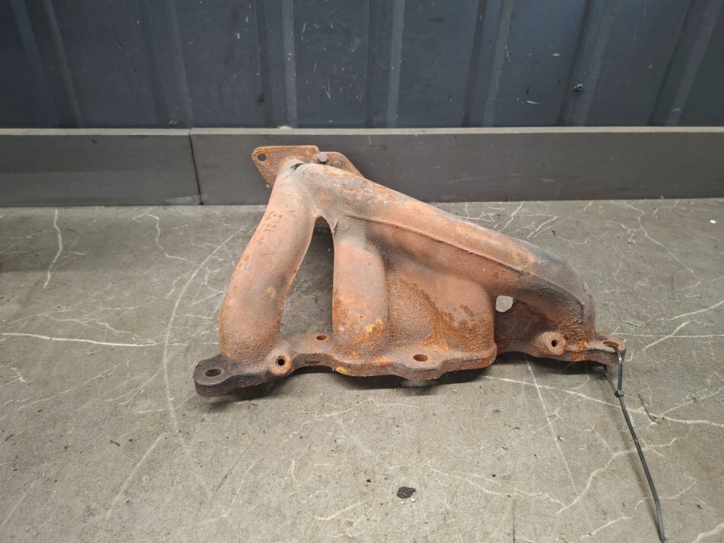 Купити 032253033c kolektro випускний vw golf 3 1.6