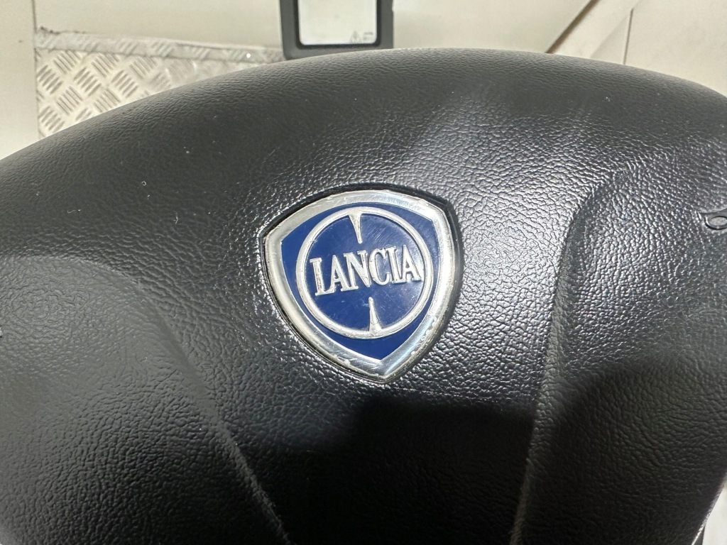 Lancia delta iii подушка водителя 07354740340 Цена