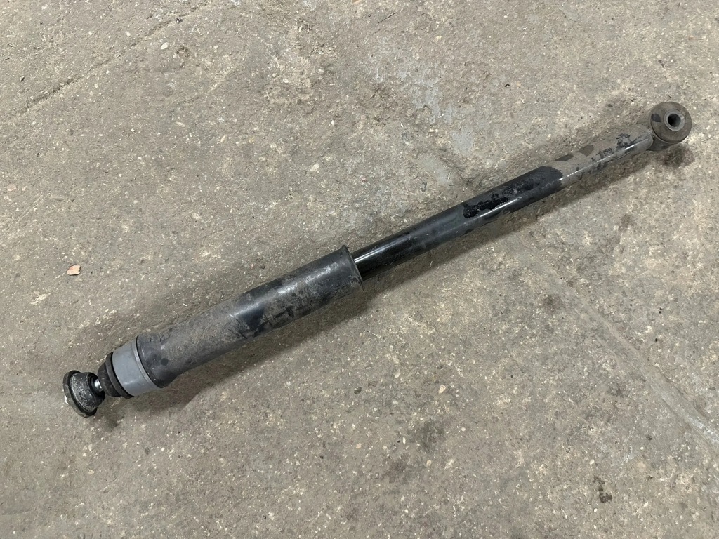 Купить Renault arkana амортизатор 1.6 e-tech гибрид