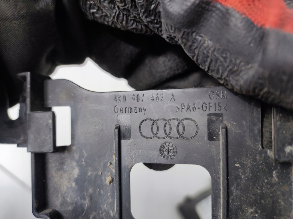 фото №7, Радар датчик асистент поперечина руху правий задня audi rs6 a6 c8 kombi
